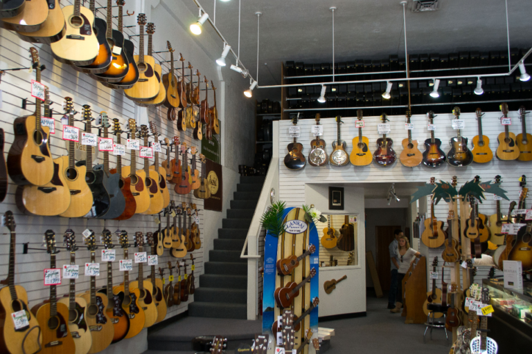 Worauf sollte ich beim Gitarrenkauf achten